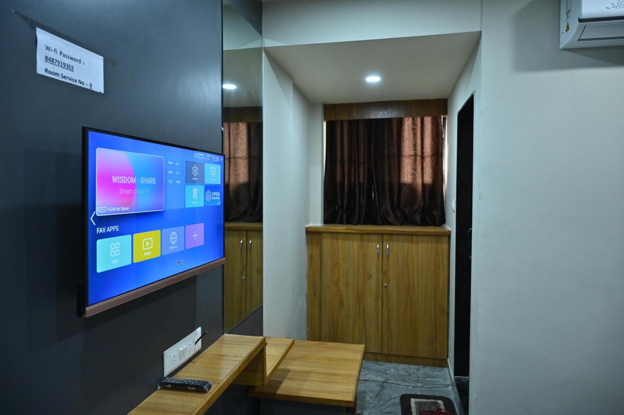 Hotel Sury Villa Ahmedabad Exterior foto